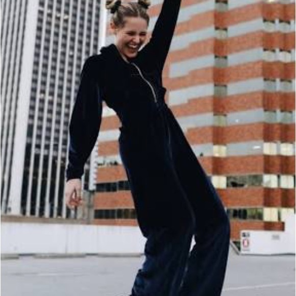 Fabletics Navy Velour Zip Up Wide Leg Jumpsuit Size 4X - Picture 11 of 13